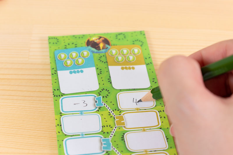 得点を付属のシートに書き込んで記録